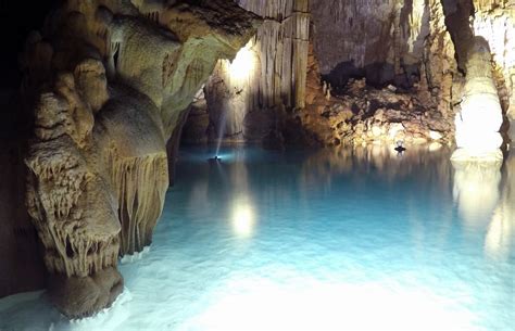 Covas des Coloms Sea caving tour by boat